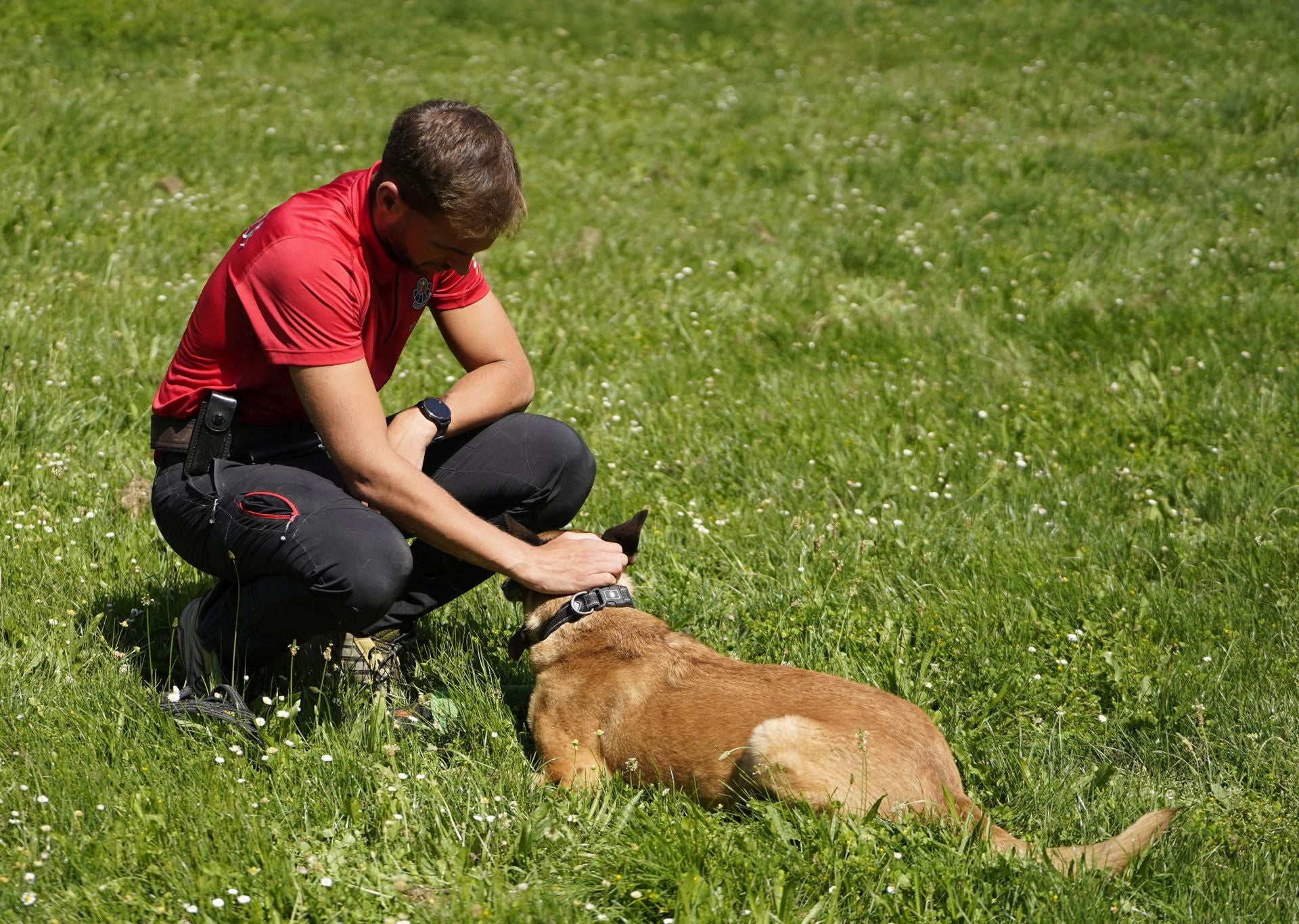Visita a la unidad canina de la Ertzaintza