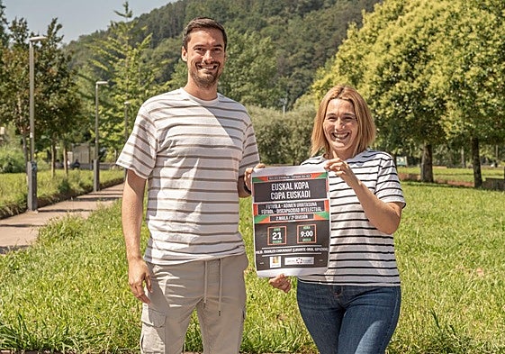 Asier Santiago y Goizalde Pildain en la presentación del evento deportivo que se disputará este sábado.