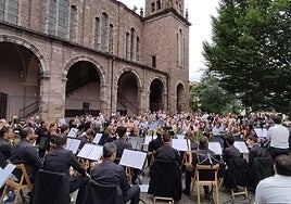 Iglesia de Elizondo, de celebración.