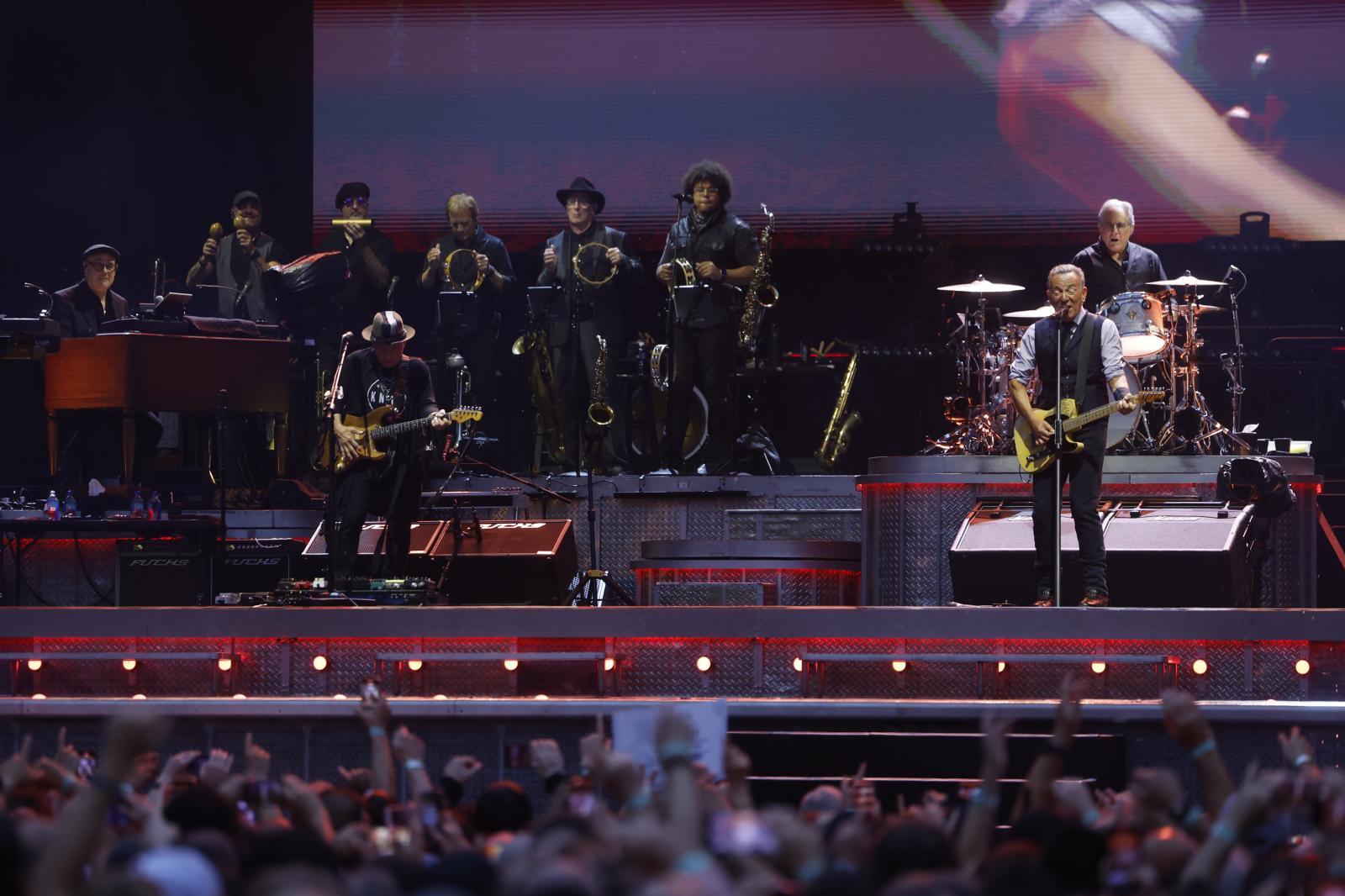 Anoeta se rinde al show de Bruce Springsteen