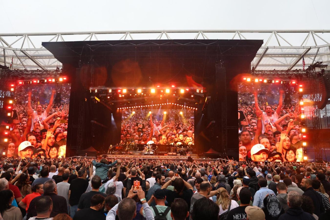 Anoeta se rinde al show de Bruce Springsteen