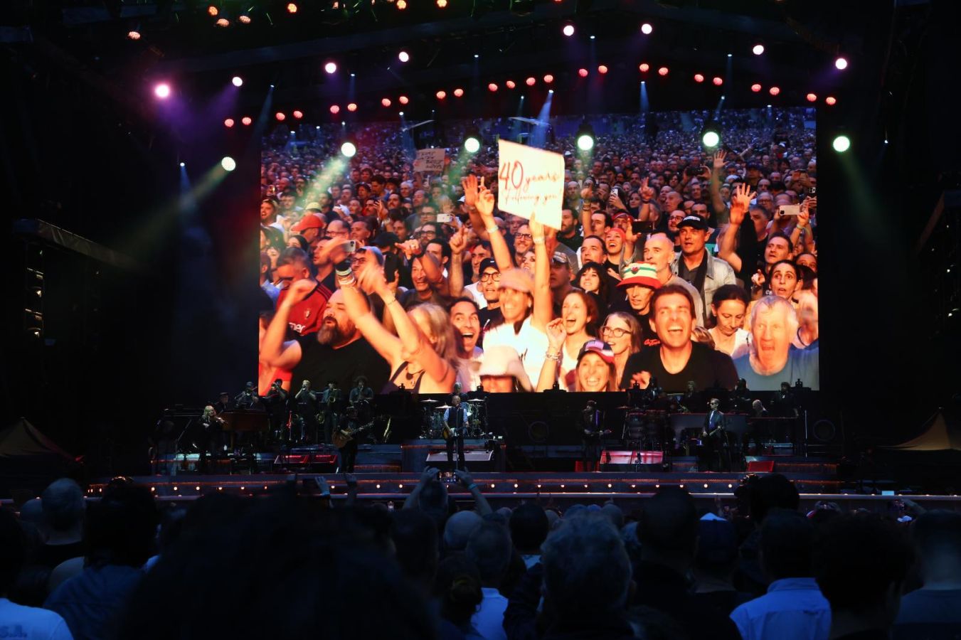 Anoeta se rinde al show de Bruce Springsteen