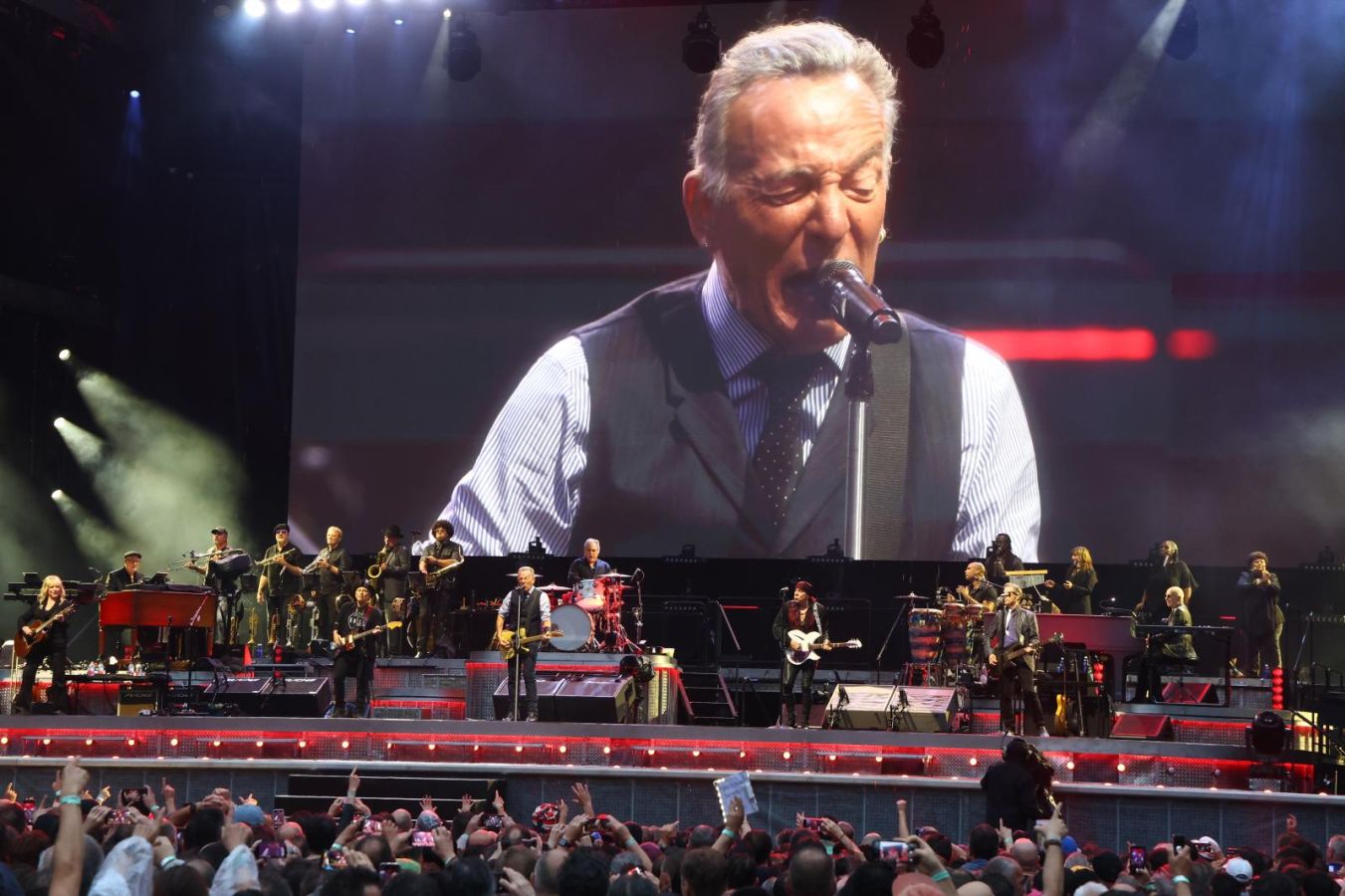 Anoeta se rinde al show de Bruce Springsteen