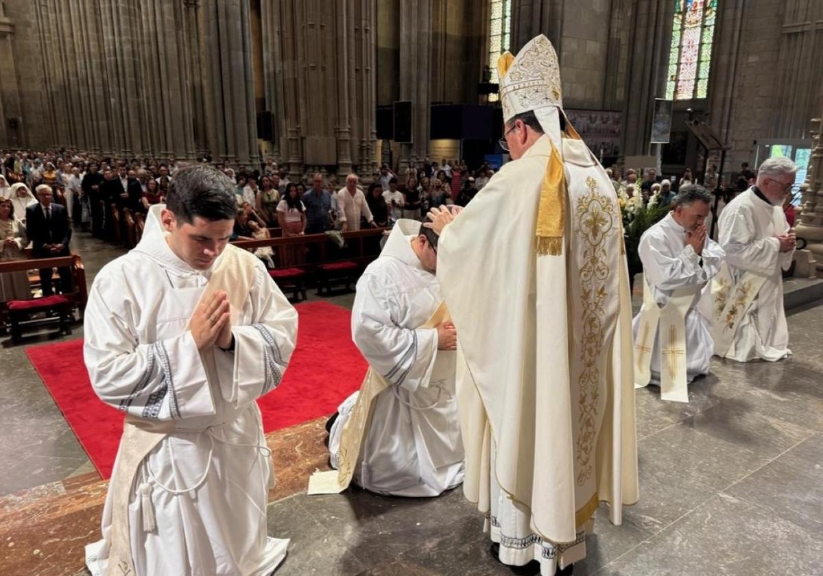 La ordenación se ha producido en la Catedral de María Inmaculada.
