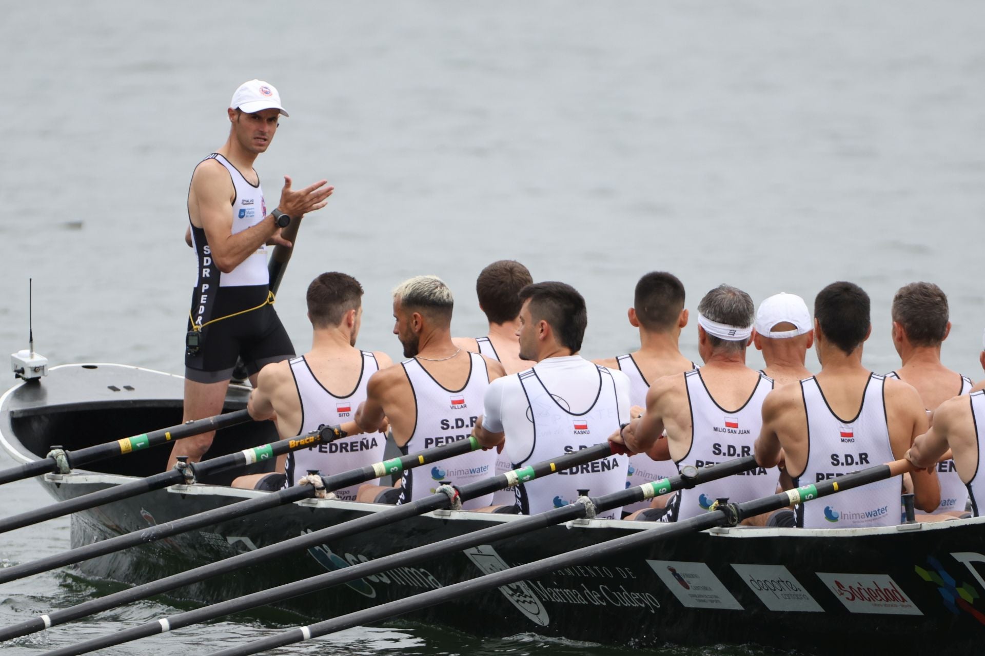 San Pedro vibró con su trainera y vio ganar a la Sotera