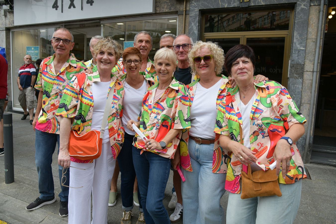 Las calles de Eibar se llenan en la víspera de San Juan