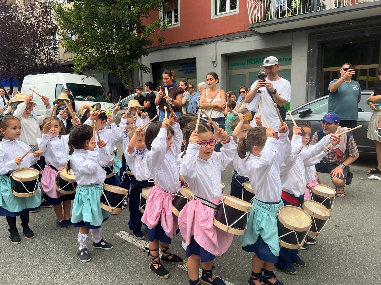 Los niños tomaron el mando de la fiesta