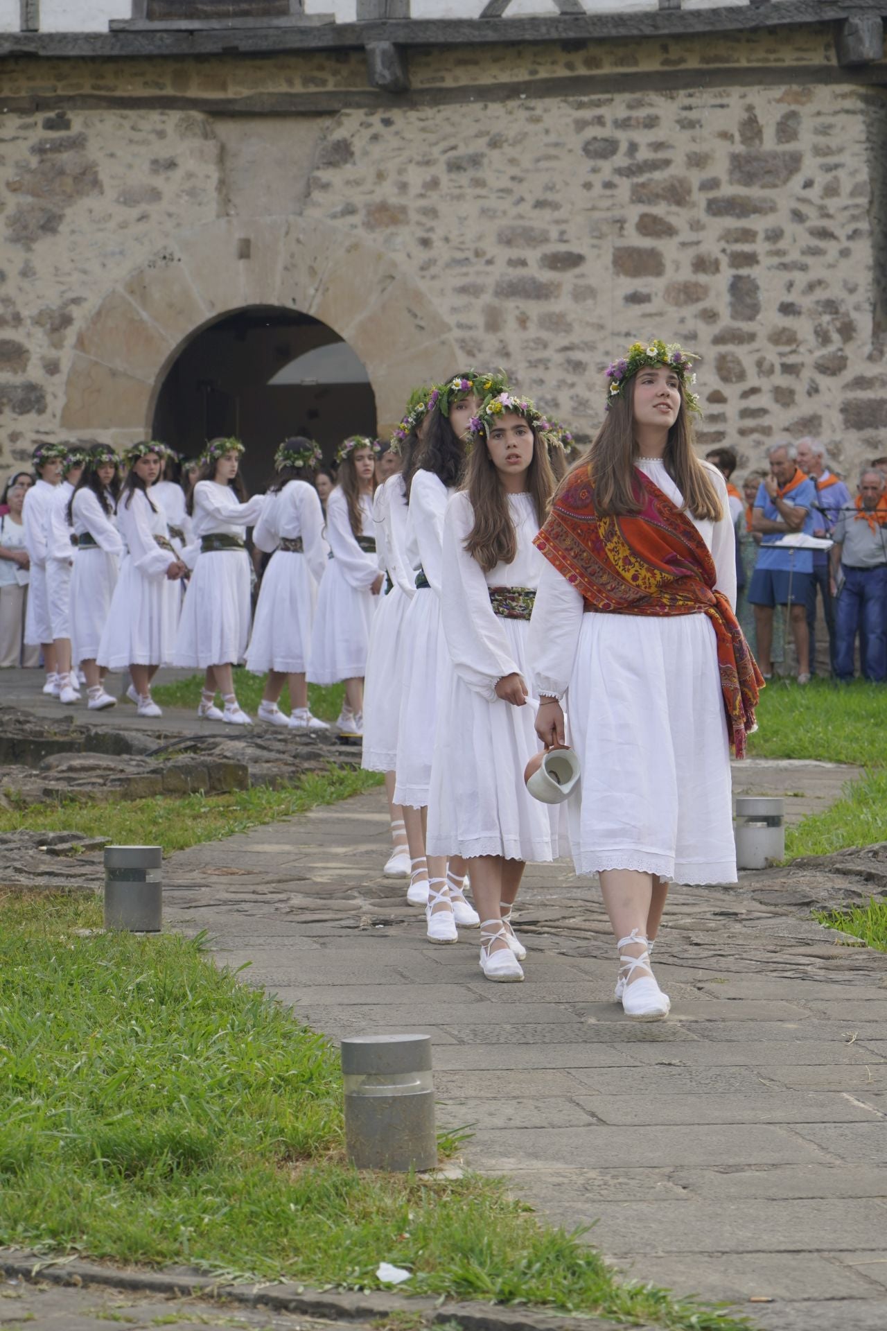 Kantuak, dantzak eta jendetza Igartzan