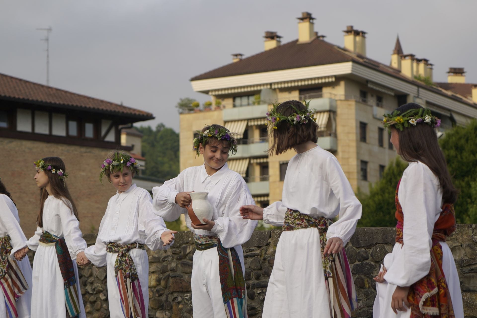 Kantuak, dantzak eta jendetza Igartzan