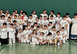 Un momento del homenaje a Aitor Atxotegi.