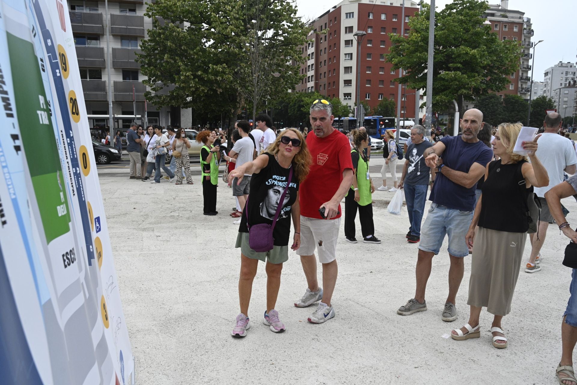 Gran ambiente en las horas previas al concierto de Bruce Springsteen