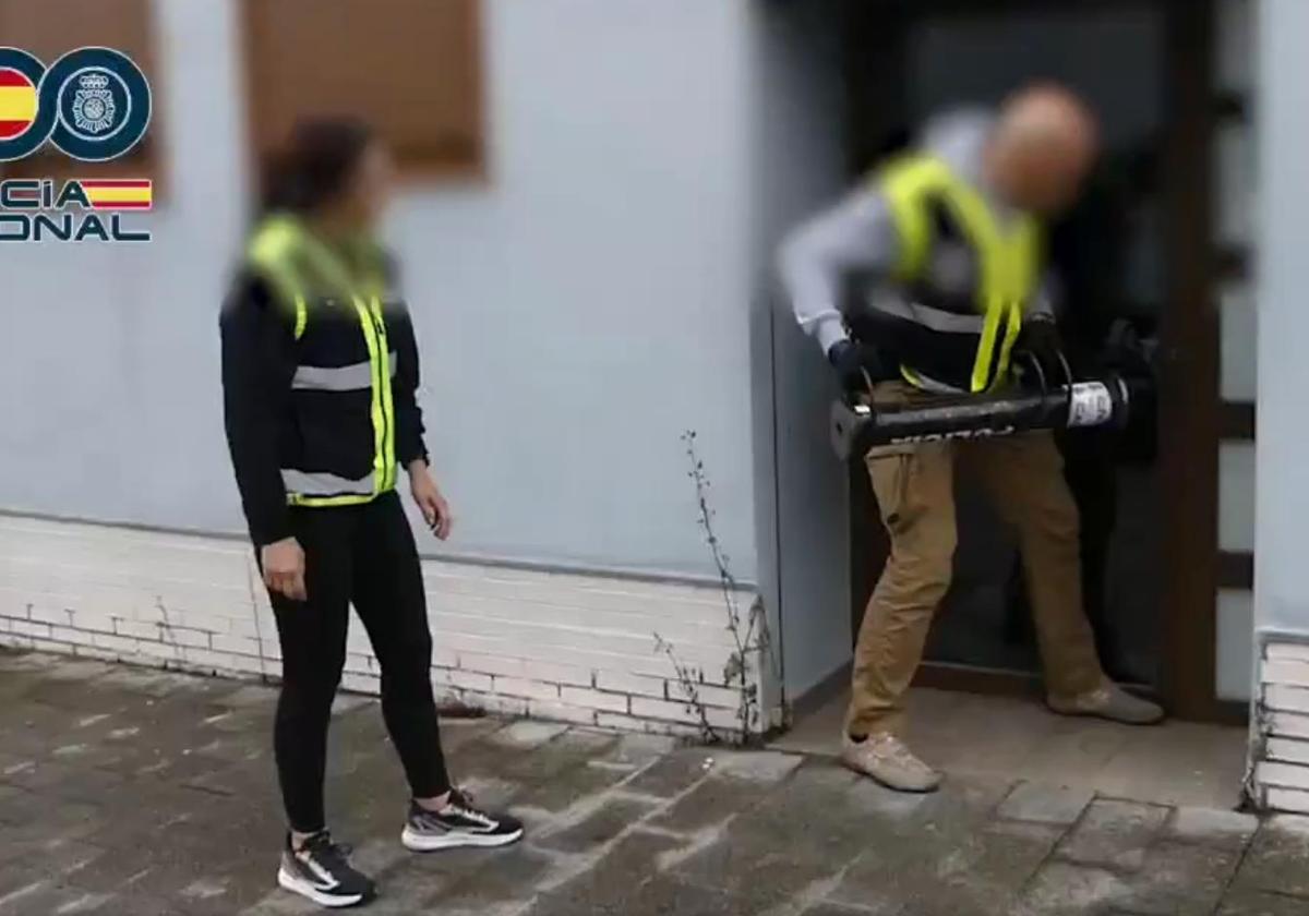 Se intervinieron siete pisos en seis Comunidades Autónomas.