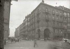 La céntrica calle Peñaflorida, esquina con Elcano.
