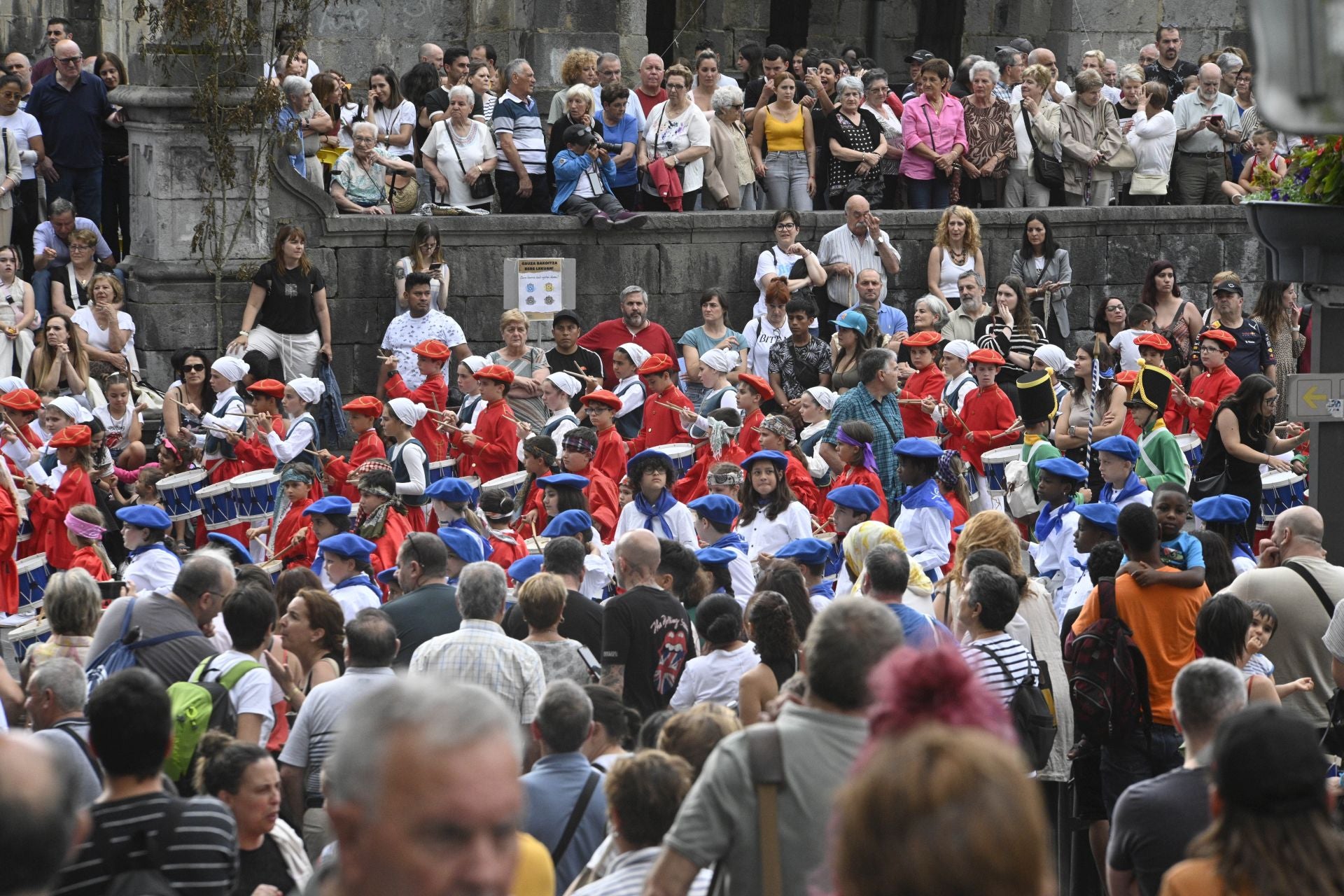 Datorren urtera arte, agur San Joan!