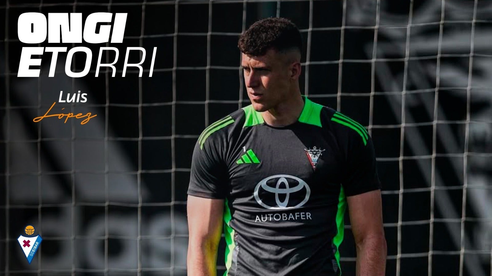 Luis López llega para defender la portería del Eibar