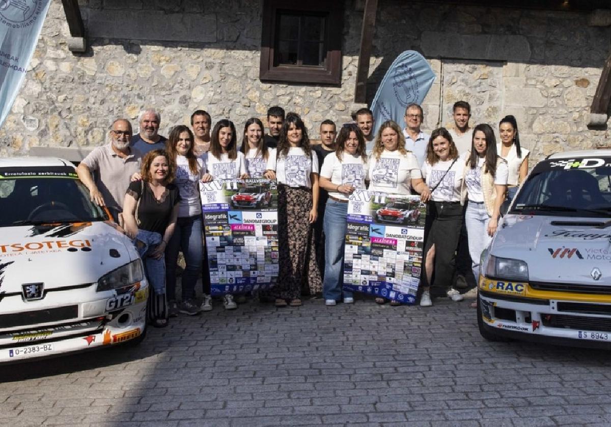 Presentación del Rallysprint de San Migel, junto al Hotel Antsotegi.