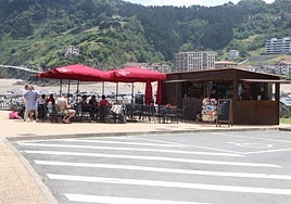 El chiringuito de Ondarbeltz en Mutriku donde se produjo el accidente.