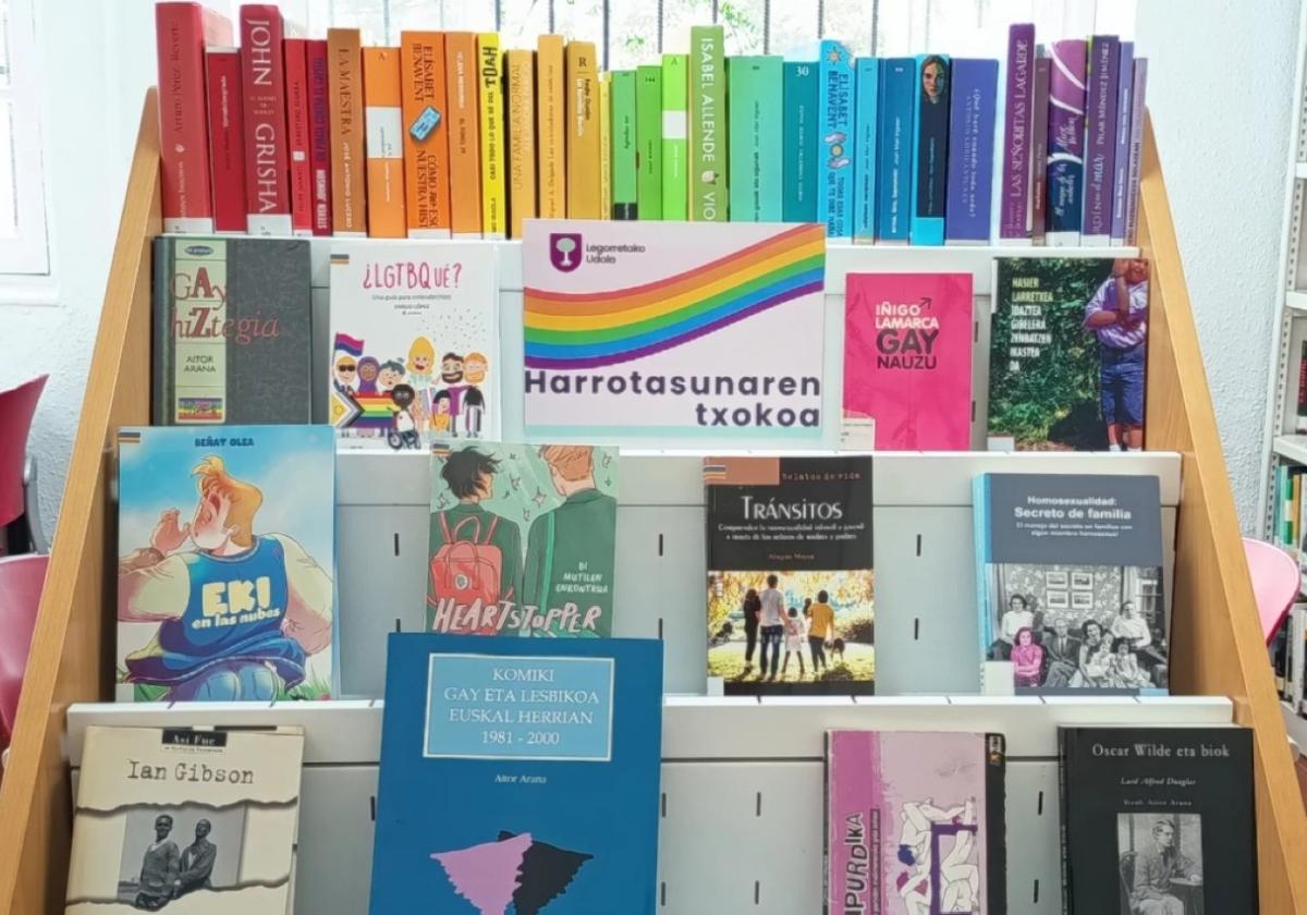 'Harrotasunaren Txokoa' prest da jada liburutegian.