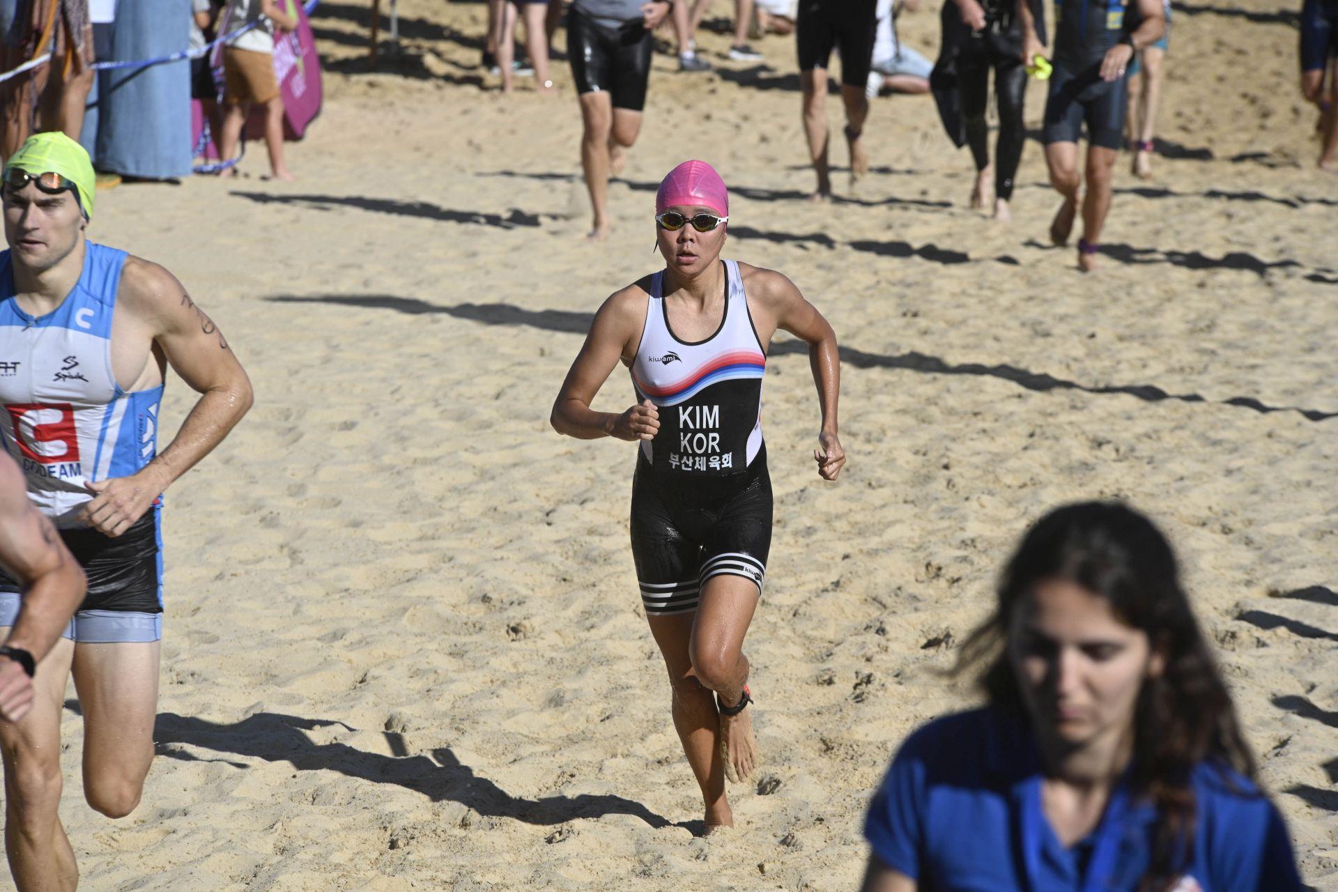 Las imágenes de la XVIII edición del Triatlón Memorial Onditz bajo el sol en Donostia