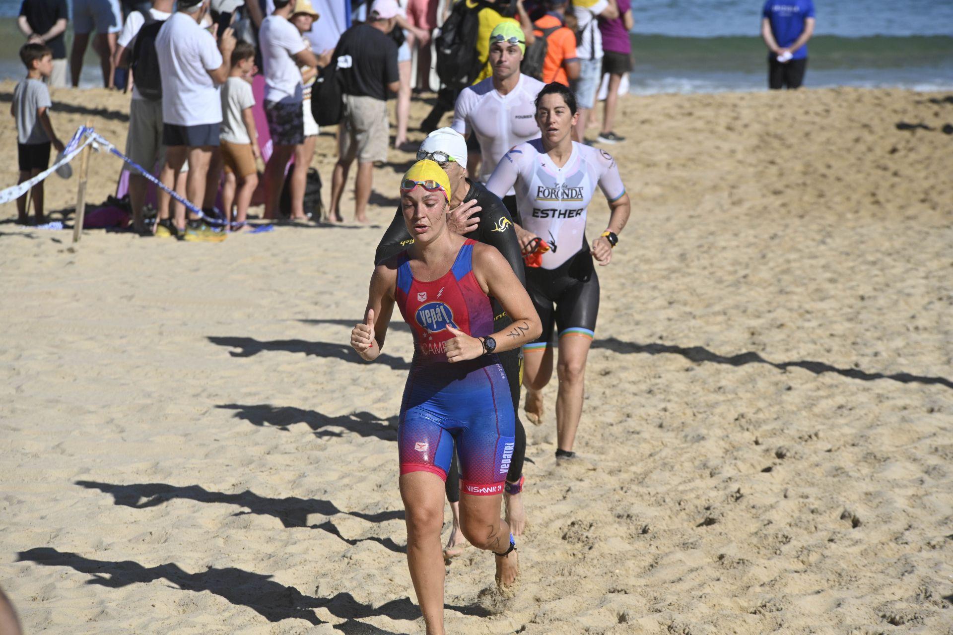 Las imágenes de la XVIII edición del Triatlón Memorial Onditz bajo el sol en Donostia