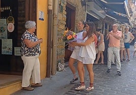La emotiva sorpresa de una futbolista del Athletic a su madre por su jubilación: «Te echaremos de menos»