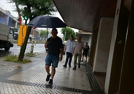 Ligera lluvia esta mañana en Donostia.