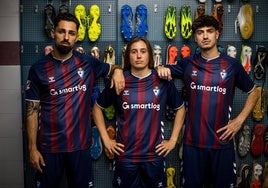 Primera equipación SD Eibar para la campaña 2025/26
