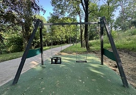 Uno de los columpios instalados en Harizti.