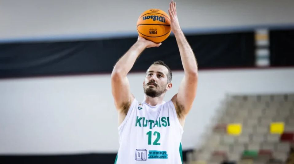 Giorgi Korsantia, el nuevo jugador de Inveready Gipuzkoa Basket, en su anterior equipo, el Kutaisi.