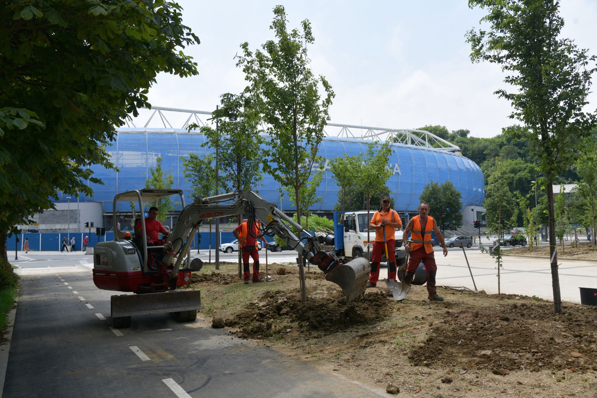 Imagen secundaria 2 - Un bosquete formado por 120 árboles completará la urbanización de Aita Donostia