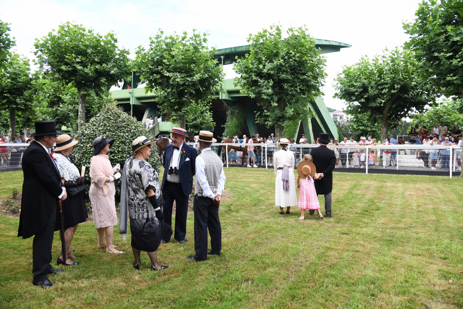 Carrera de caballos en el hipódromo de San Sebastián