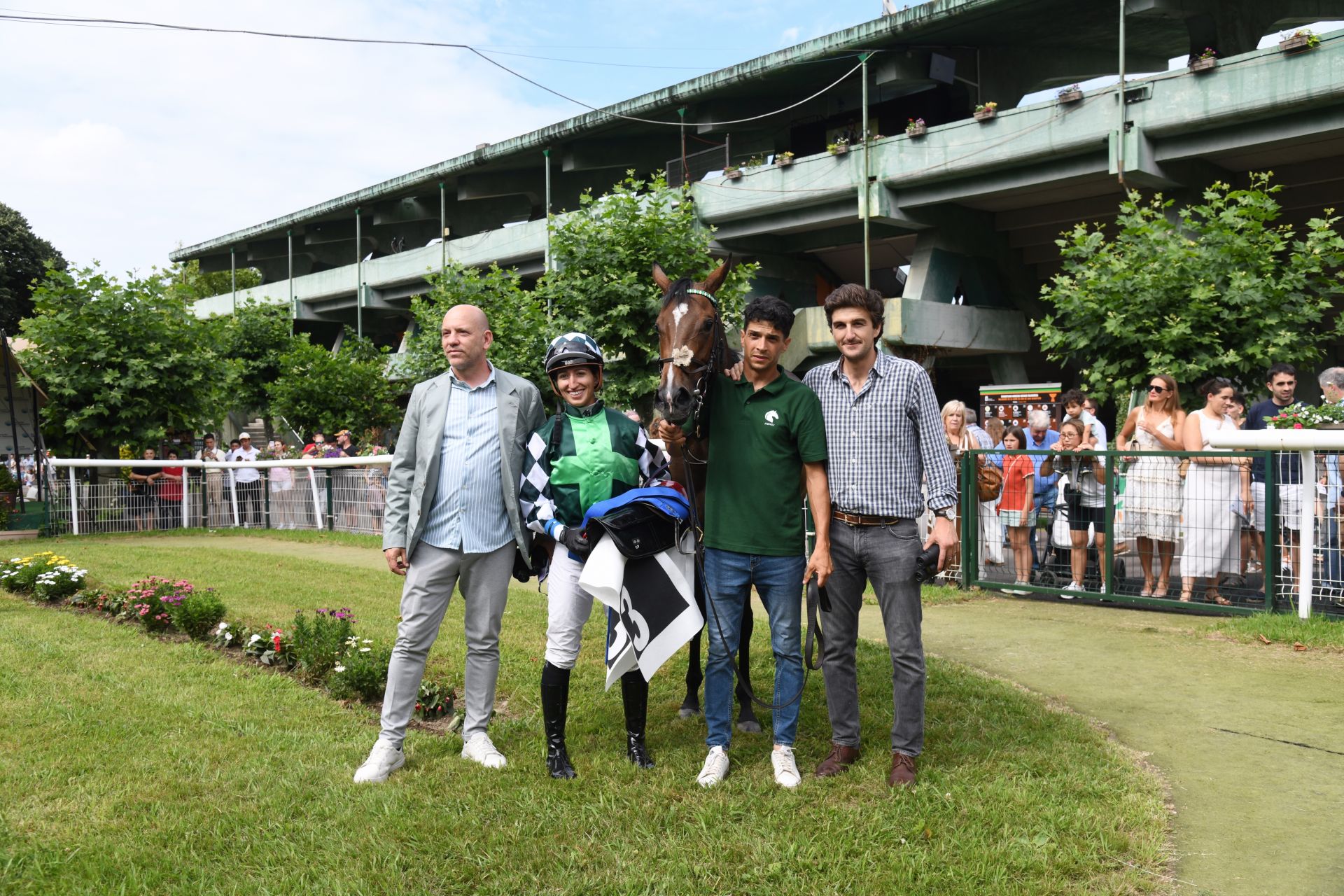 Carrera de caballos en el hipódromo de San Sebastián