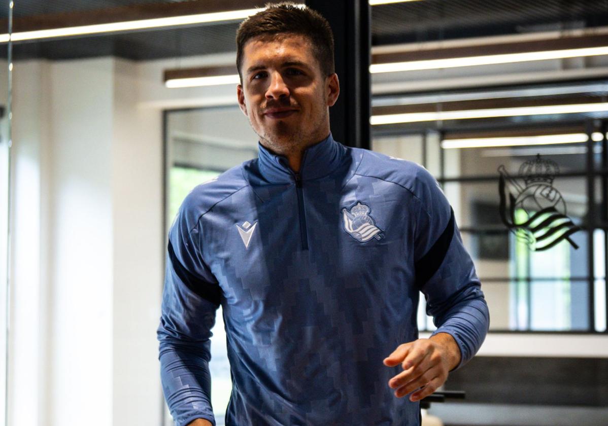 Zubeldia, antes del primer entrenamiento de pretemporada de la Real Sociedad