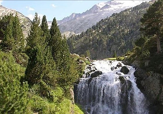 Rescatadas en helicóptero dos senderistas guipuzcoanas en Huesca