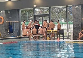 El techo de la piscina será sustituido por una red de contención para faciltiar los entrenamientos del Urbat.