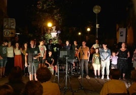 Herriko hainbat bertsolarik jardungo dute gaueko bertso musikatuen saioan, Torre Luzean.