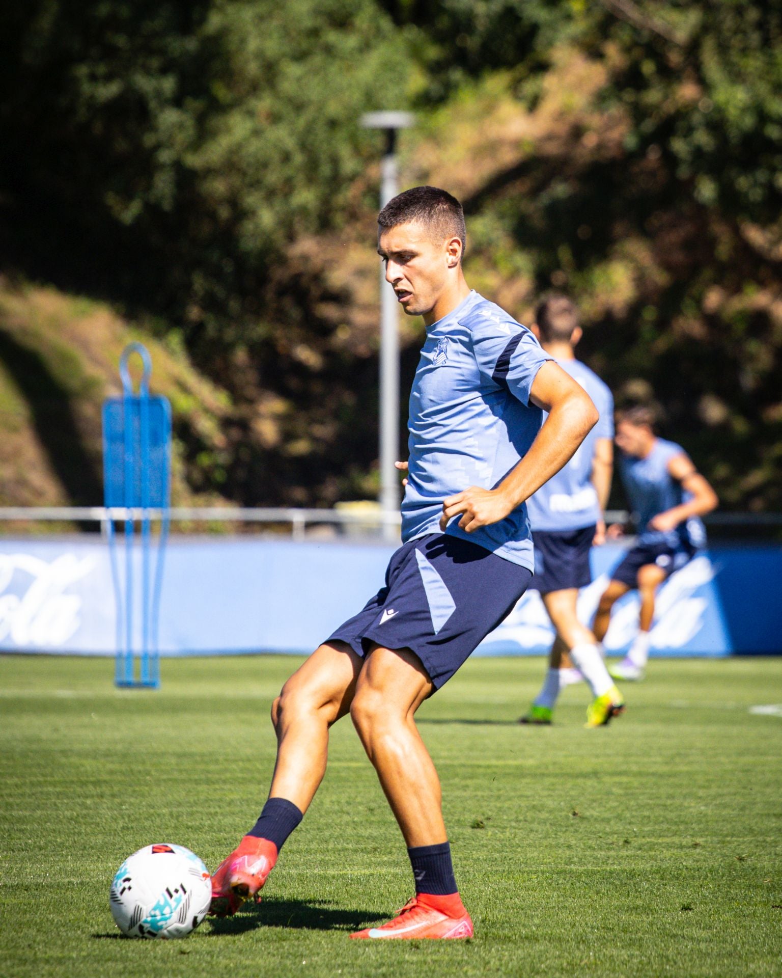 Sudor y goles en el cuarto entrenamiento de Sergio