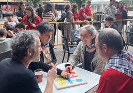 La plaza del Txindoki será escenario de una nueva edición del parchís popular a las 18.30 horas.