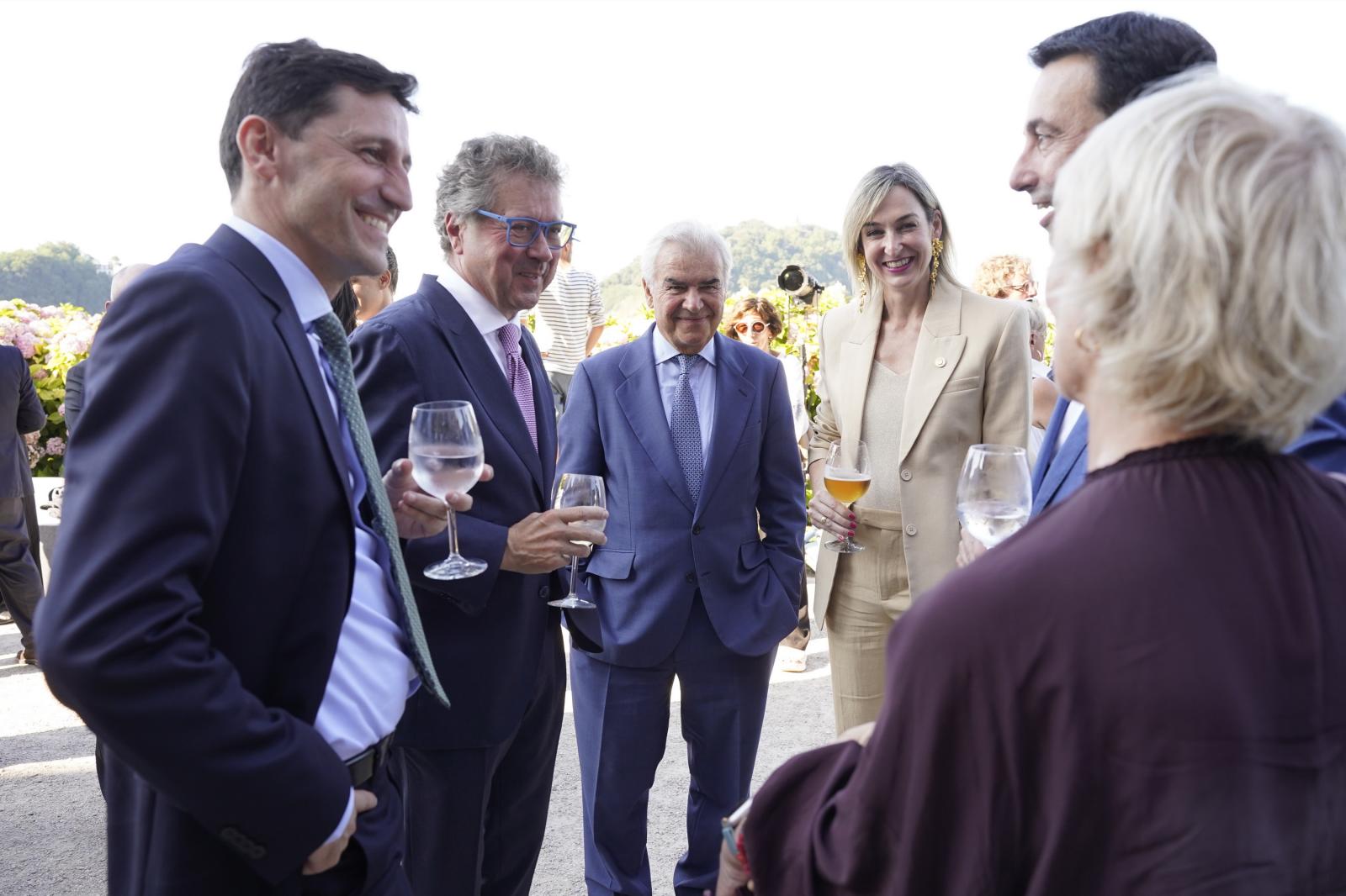 Los Korta premian a Jainaga en una defensa del arraigo de las empresas vascas