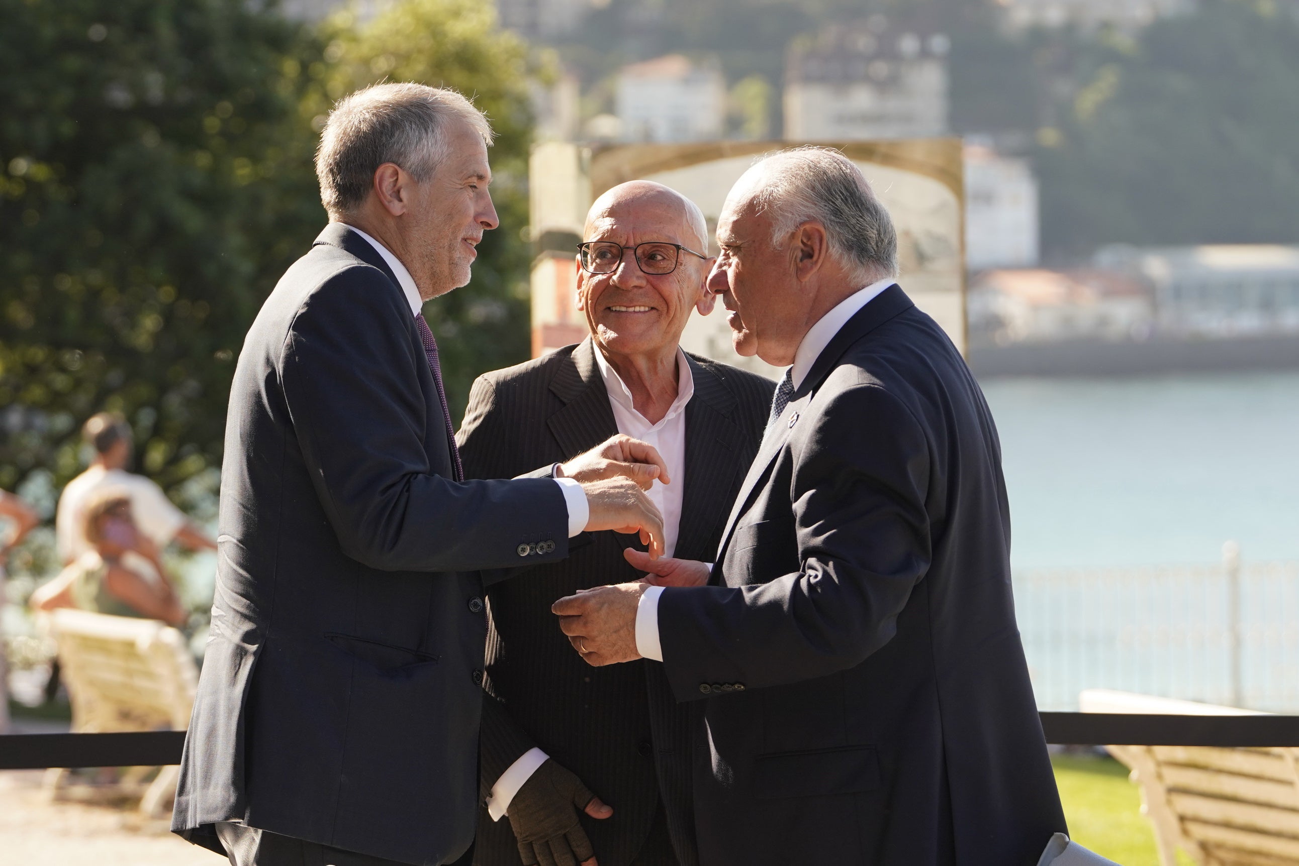 Los Korta premian a Jainaga en una defensa del arraigo de las empresas vascas