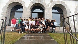 Uitziko Bertso Udalekuen talde argazkia