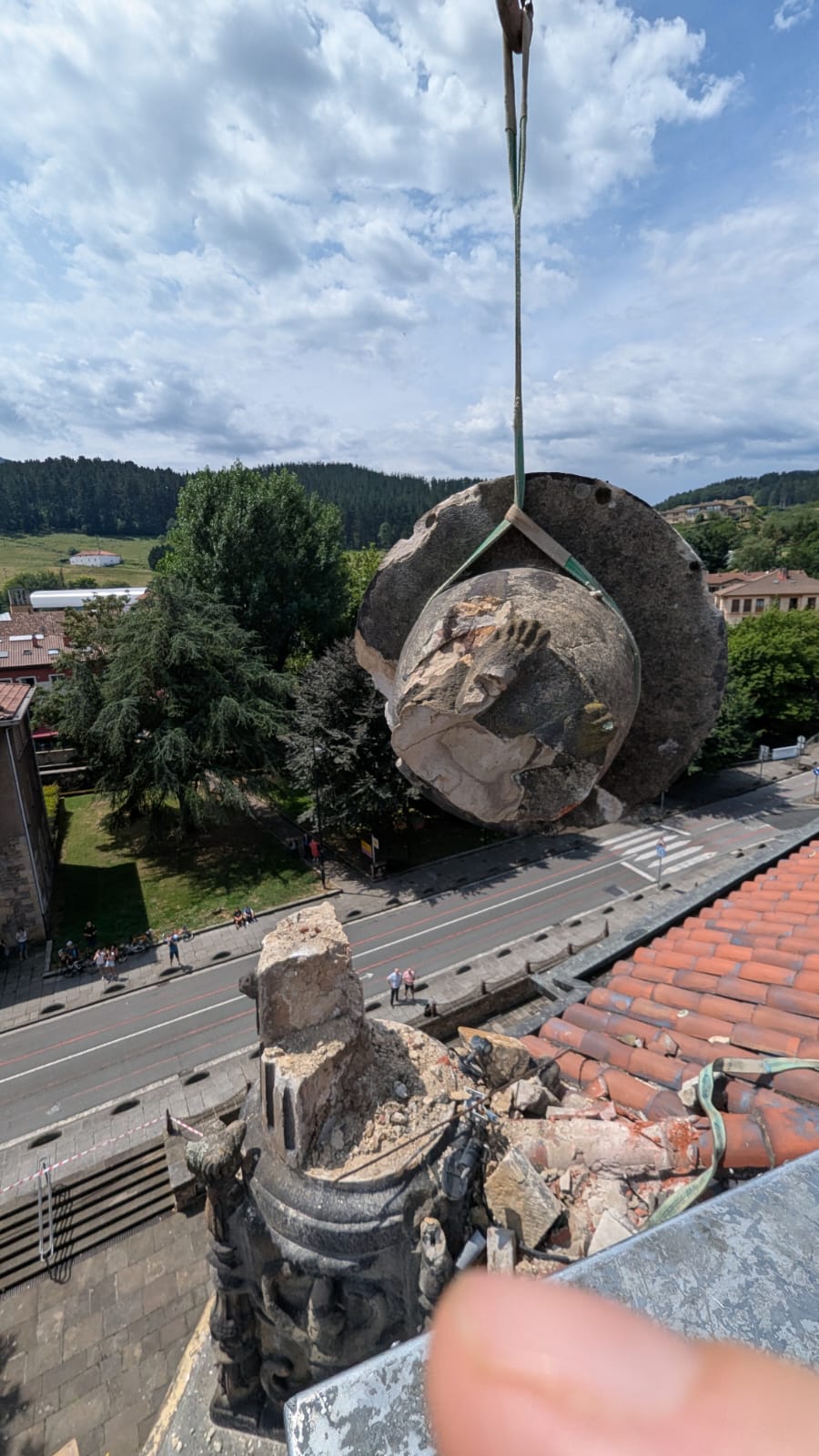 Daños en el edificio de la Universidad de Oñati por la caída de un rayo