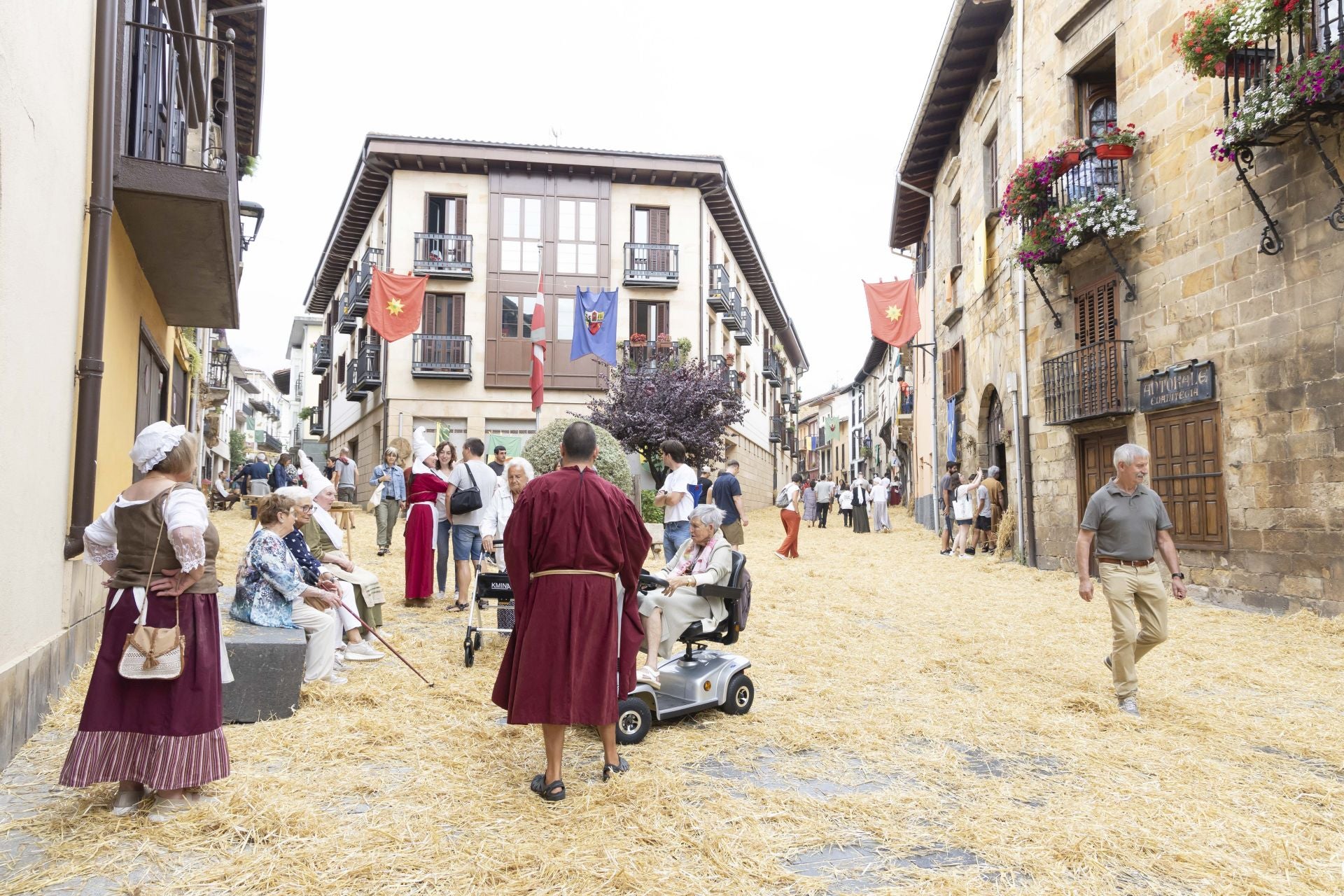 Segura recupera su feria medieval diez años después