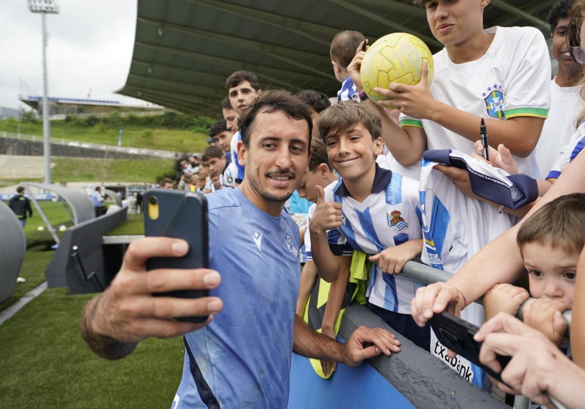 Entrenamiento rodeado del cariño del público