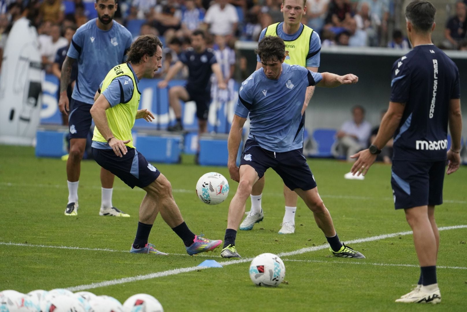 Entrenamiento rodeado del cariño del público
