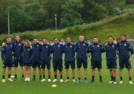 Los componentes del cuerpo técnico de la Real, en el primer día de la pretemporada.