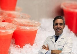 Pedro de María Pallarés, médico digestivo: «Nunca hay que fiarse del hielo cuando se viaja»