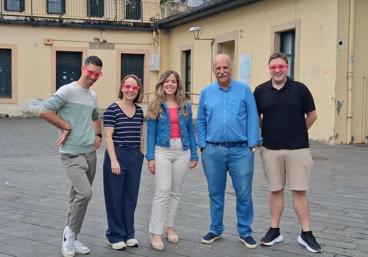 Álex de las Heras, Pía Alzaga, Sandra Caballero, Iñigo Martínez y Asier Burguete.