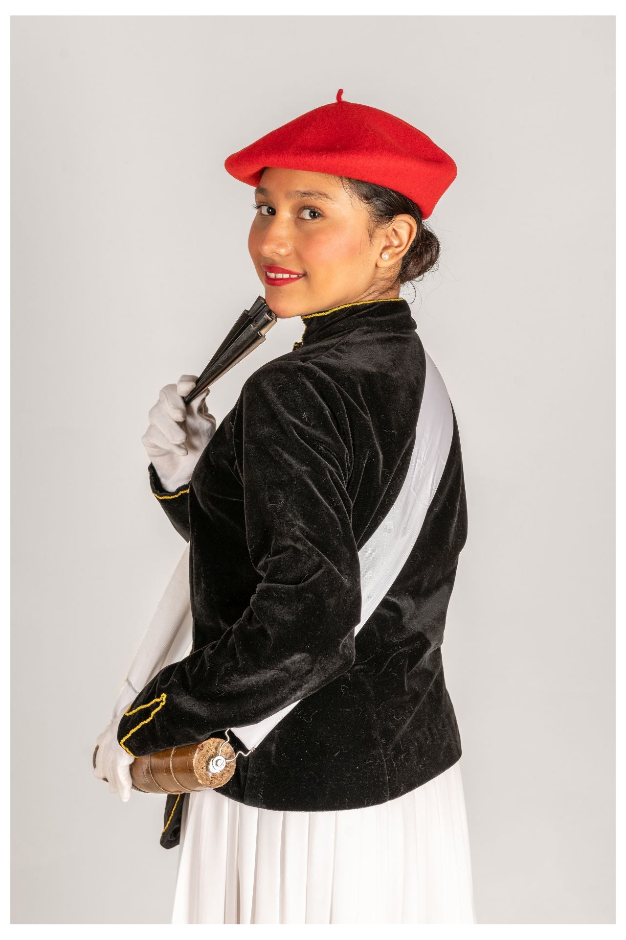 Lady Antonela.