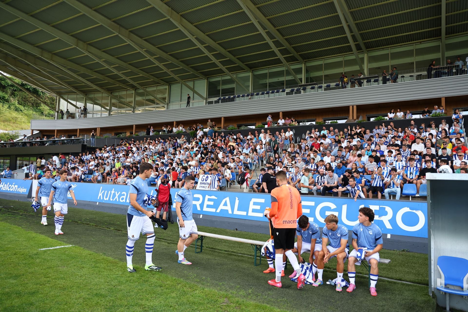 Victoria de la Real en el primer partido de pretemporada